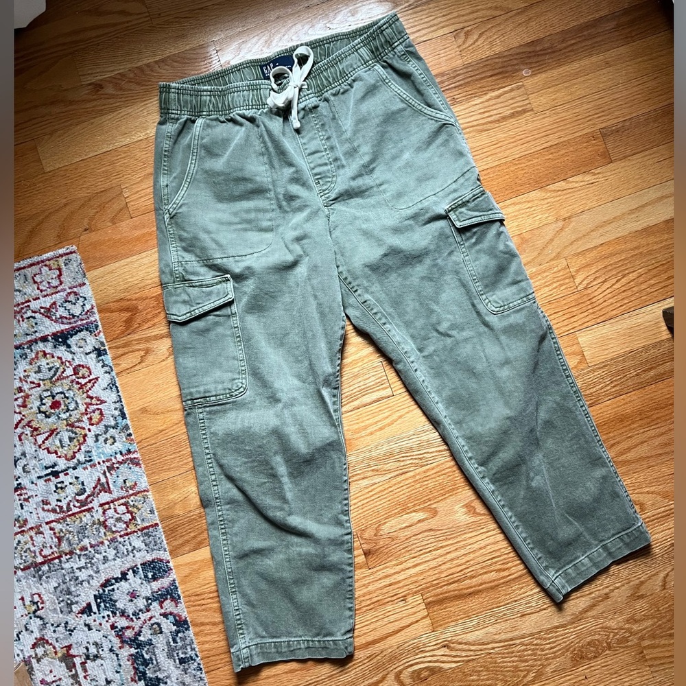 GAP Women’s Green Easy Jean Crop Cargo Pans